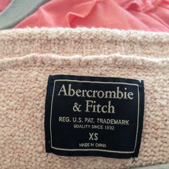 Abercrombie and Fitch Crop Pink Sweater Size XS - Picture 2 of 2